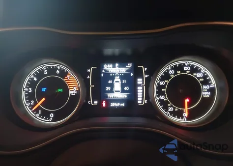 2021 Jeep Cherokee Latitude Lux 4X4 from USA, damaged, VIN 1C4PJMMX5MD194128